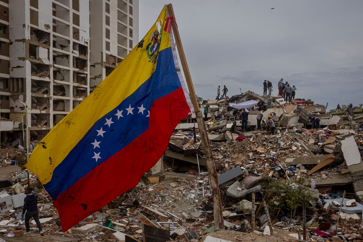 Rescatistas en Venezuela: el costo emocional que enfrentan tras salvar vidas