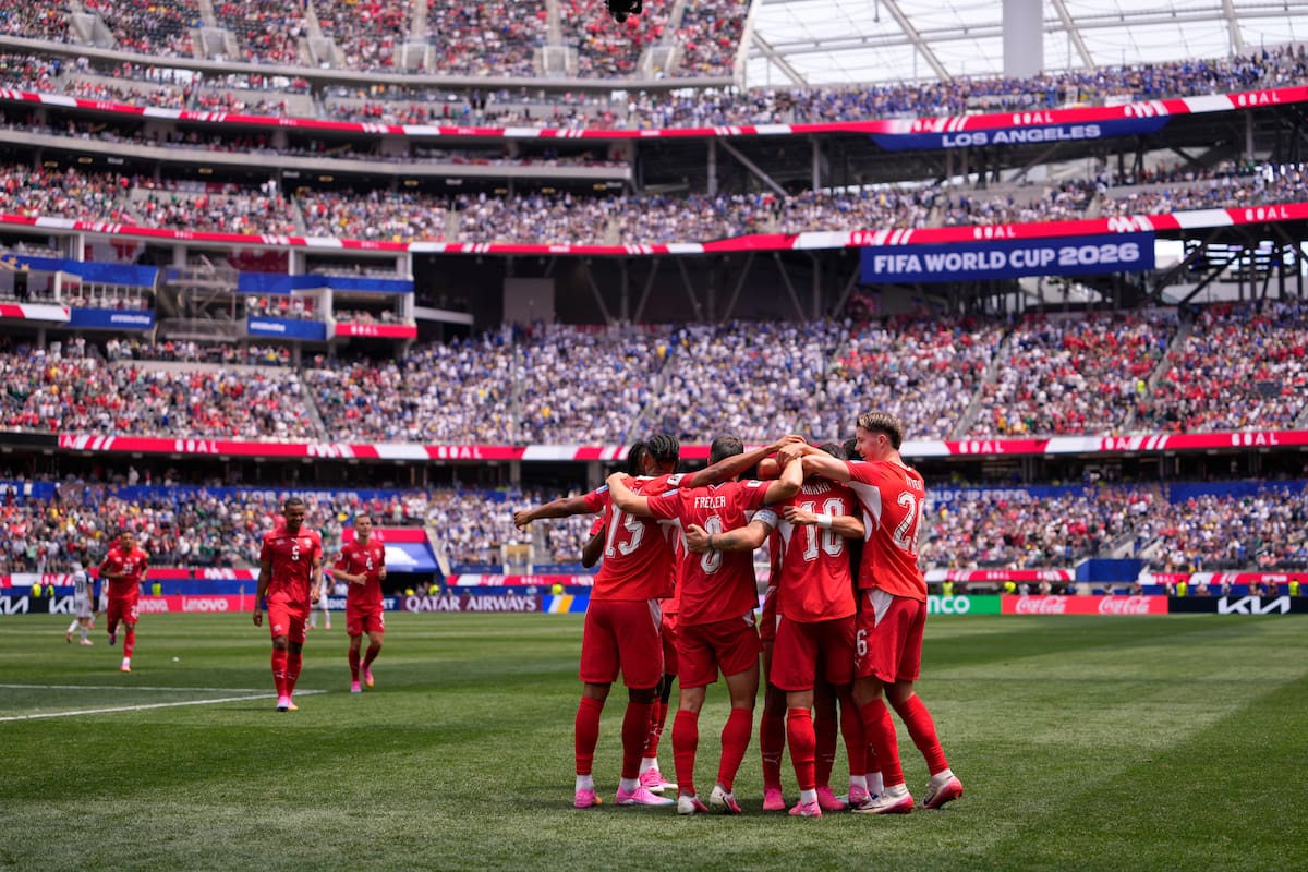 Suiza se quedó con un valioso triunfo ante Bosnia y Herzegovina en el Mundial. //Foto, AP: Mark J. Terrill