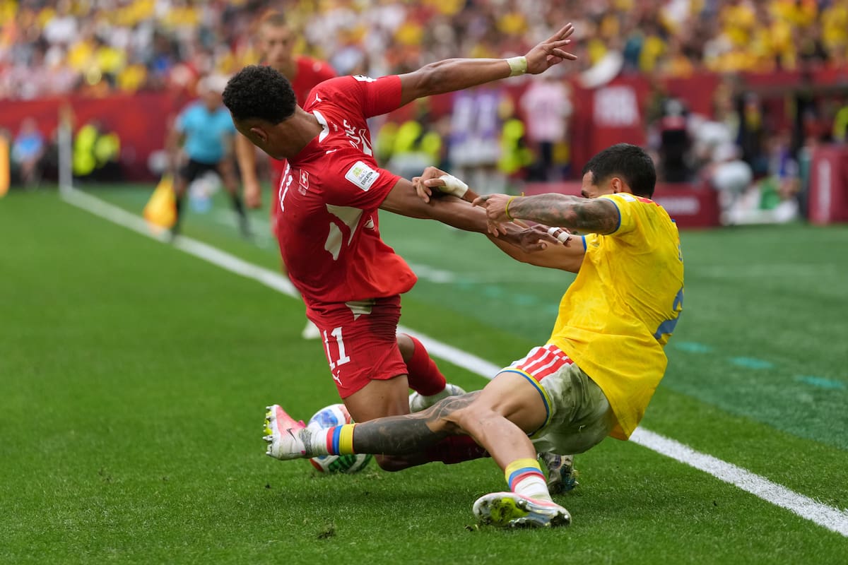 Cerrado se ha tornado el duelo entre Suiza y Colombia por los octavos de final del Mundial. //Foto, AP: Abbie Parr