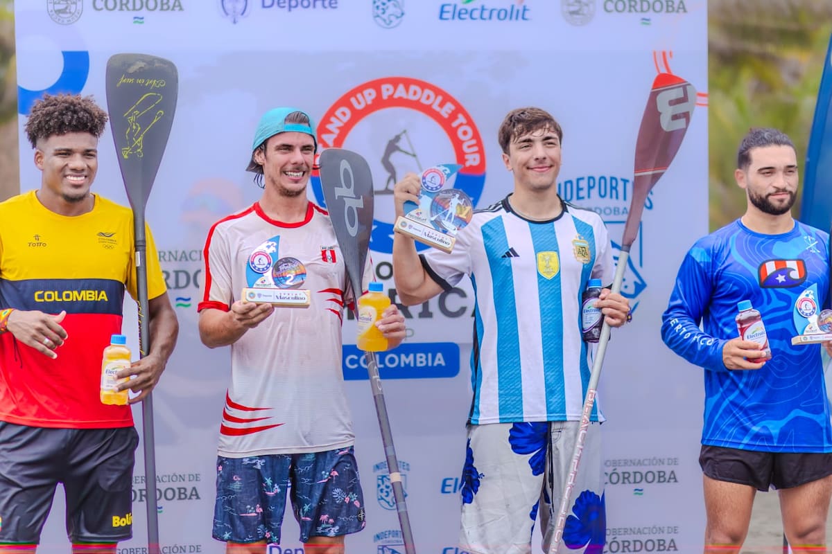 Rober Córdoba, primero de izquierda a derecha, representante de Cartagena en la Copa América Sup. //Cortesía