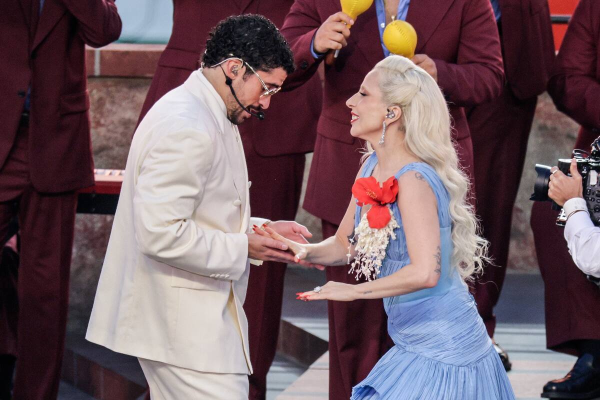 Bad Bunny y Lady Gaga en el Superbowl 2026. //Foto: EFE.