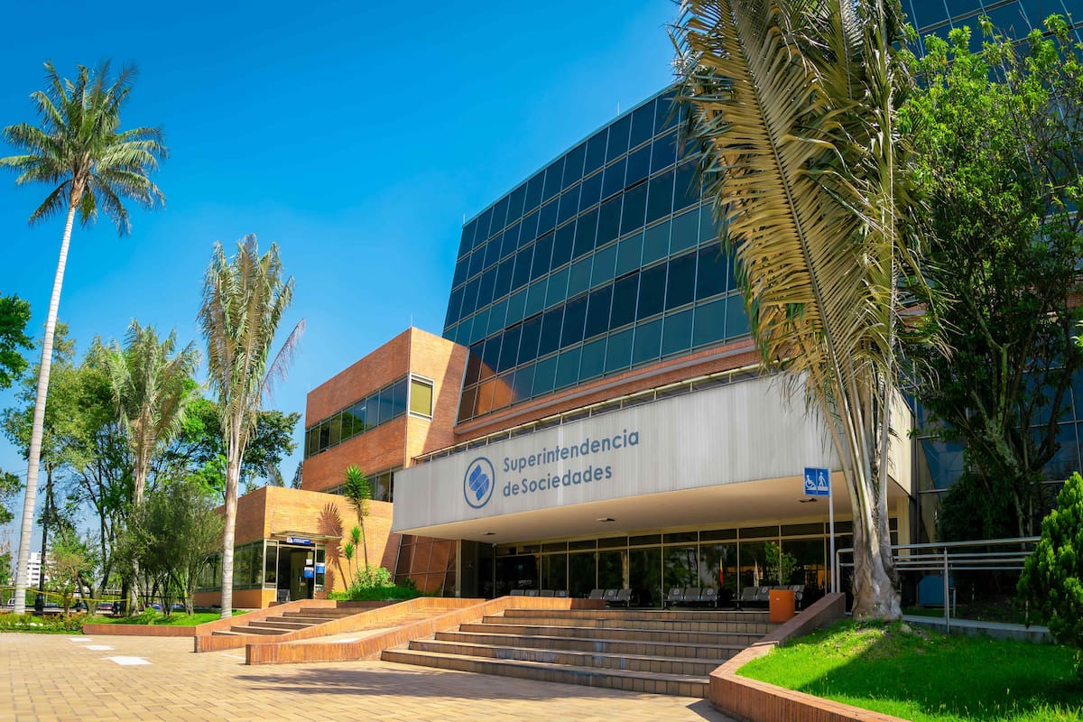 La cartagenera Julia Eva Pretelt, nueva superintendente de Sociedades