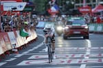 Tadej Pogačar se estrenó con triunfazo en la primera etapa de la Vuelta a España