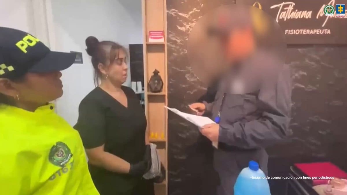 Tahtiana Múñoz, mujer capturada por falsos procedimientos estéticos.