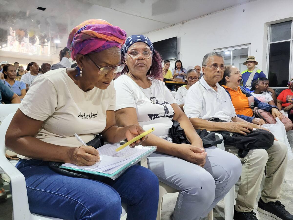 Talleres con los habitantes. Foto // Cortesía.