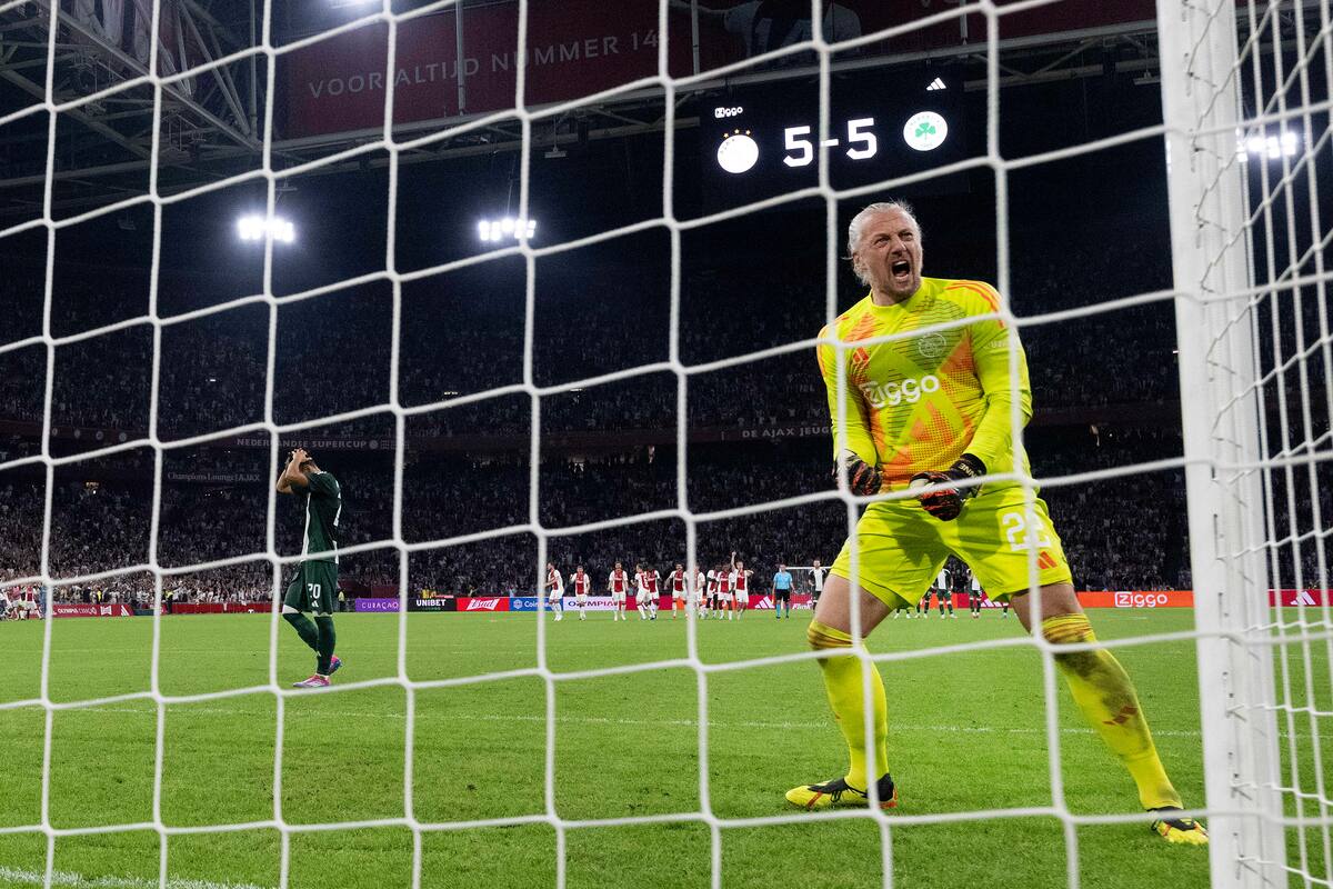 Ajax sufrió tanda de 34 penales para clasificar en la Europa League