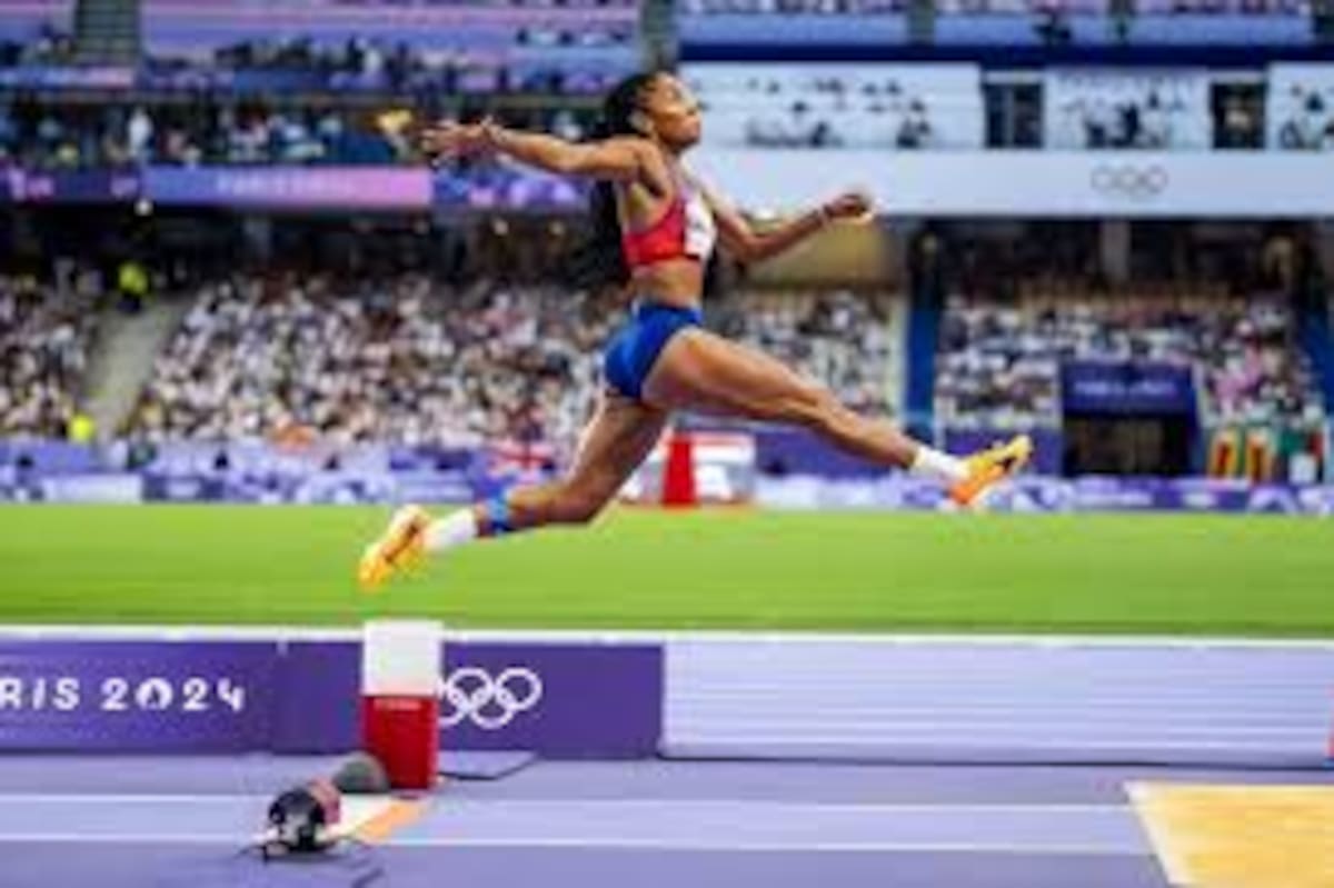 Tara Davis-Woodhall quedó en el sexto lugar en Tokio 2020 y en los Juegos Olímpicos de Verano en París 2024 obtuvo la medalla de oro en la prueba de salto de longitud. //Foto: Cortesía.