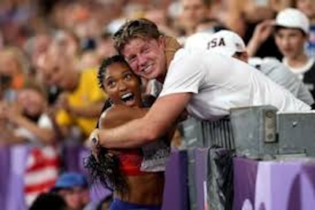 Tara Davis-Woodhall y Hunter Woodhall son una pareja de atletas que sueñan con vestirse de oro en París 2024. Tara ya lo logró, Hunter espera los Paralímpicos. //Foto: Cortesía.