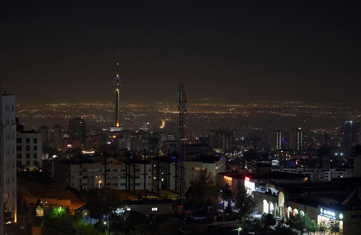 Una vista general de la ciudad Teherán, Irán, en la madrugada de este sábado 26 de octubre de 2024. //EFE