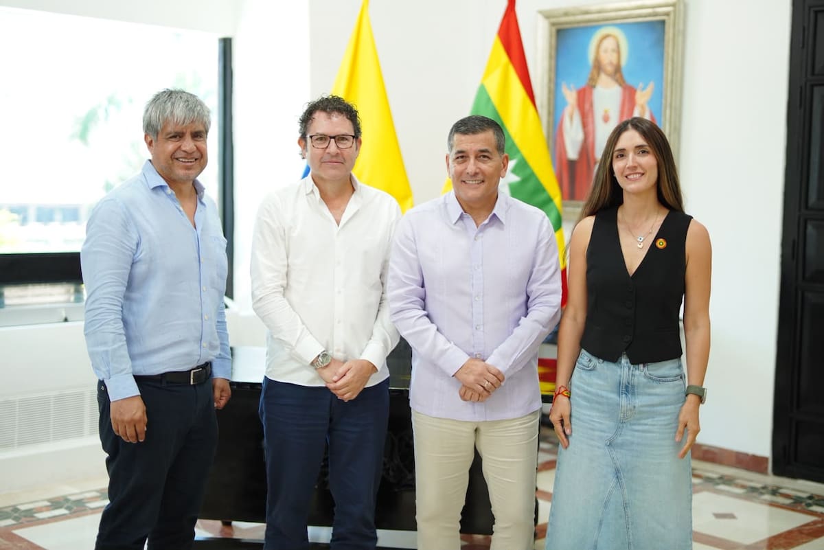 Reunión de la Alcaldía de Cartagena con representantes de la iniciativa privada a cargo del proyecto Kalamarí // Cortesía: Alcaldía de Cartagena.