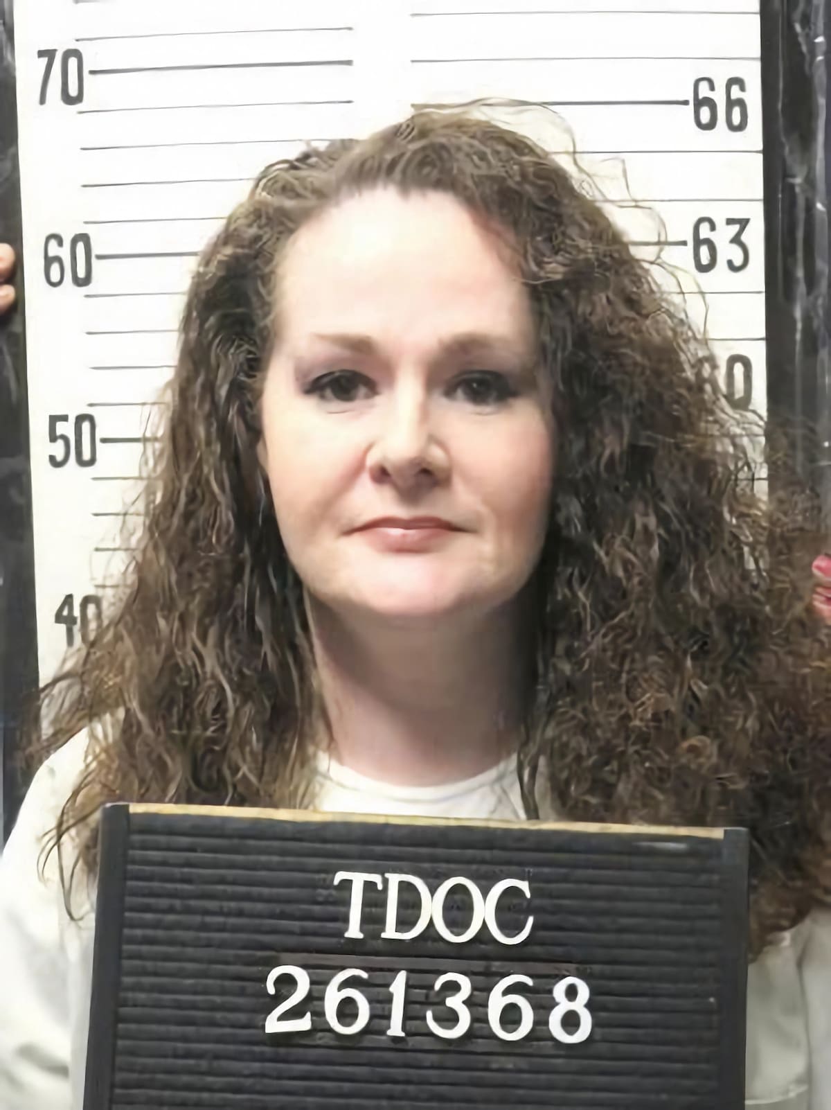 Fotografía cedida por el Departamento de Correccionales de Tennessee donde aparece la rea Christa Pike, quien recibió la pena capital como castigo después de ser condenada en 1996 por el asesinato de Collen Slemmer -en una zona remota del campus agrícola de la Universidad de Tenesí- con la ayuda de su novio, Tadaryl Shipp. Tennessee tiene previsto ejecutar este miércoles a Christa Pike, quien se convertiría en la primera mujer en recibir la pena capital en ese estado en más de 200 años. EFE/ Correccionales De Tennessee /SOLO USO EDITORIAL/ NO VENTAS/ SOLO DISPONIBLE PARA ILUSTRAR LA NOTICIA QUE ACOMPAÑA (CRÉDITO OBLIGATORIO)