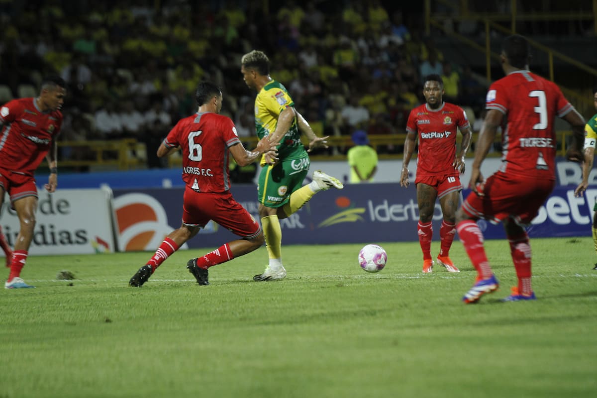 Real Cartagena, el equipo con más figuras, no clasificó a finales de la B