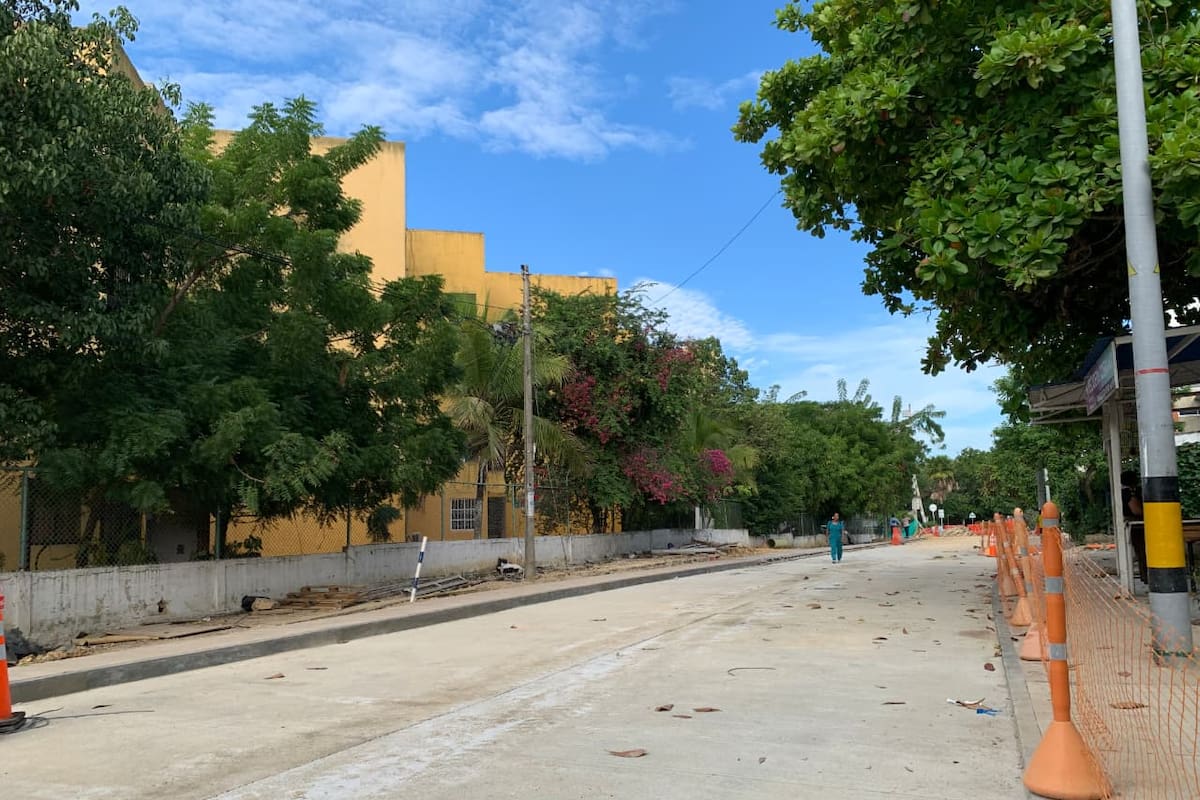 Renuevan colector de alcantarillado sanitario en la avenida El Consulado