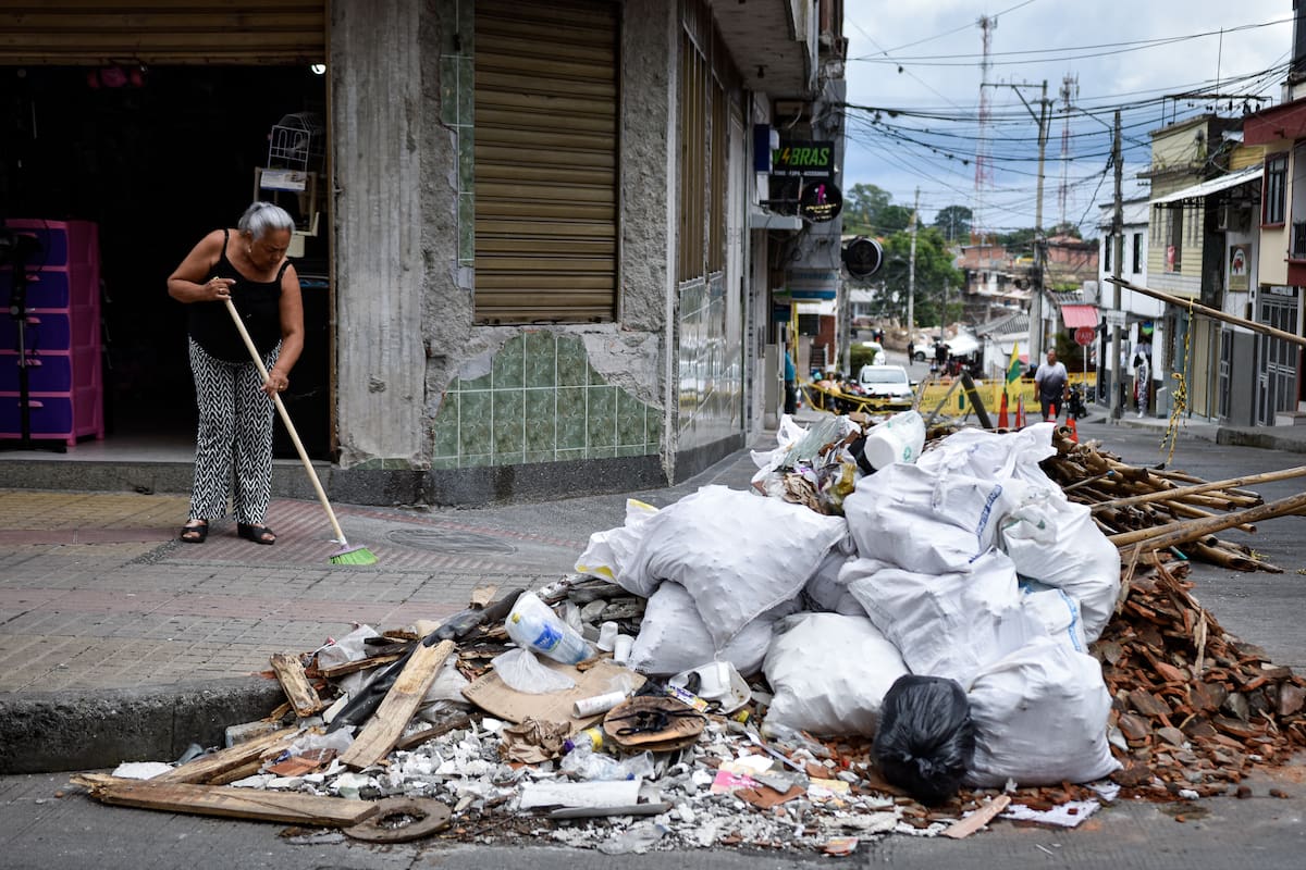 La educación en Colombia sigue afectada dos meses después del terremoto. // Foto: Colprensa. - Cristian Bayona.