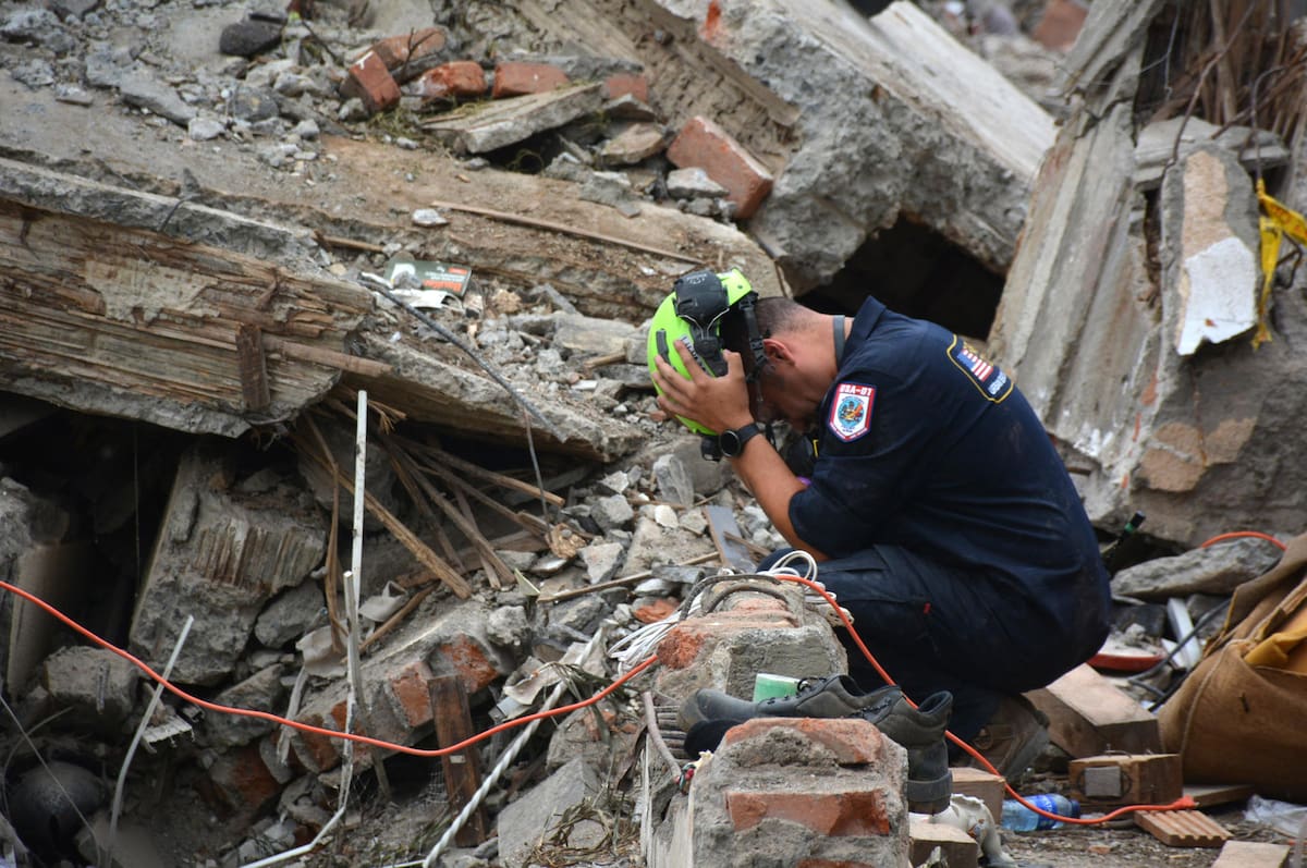 Miles de personas resultaron afectadas por el terremoto del pasado lunes 10 de agosto. // EFE/ Mario Baos