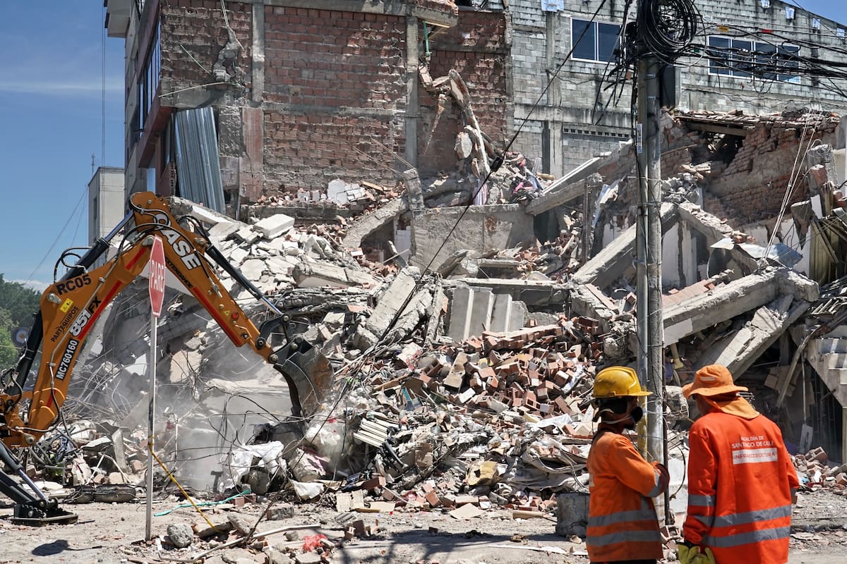 El terremoto ocurrido en Colombia dejó graves daños estructurales. // Foto: Jorge Orozco/El País/Colprensa.
