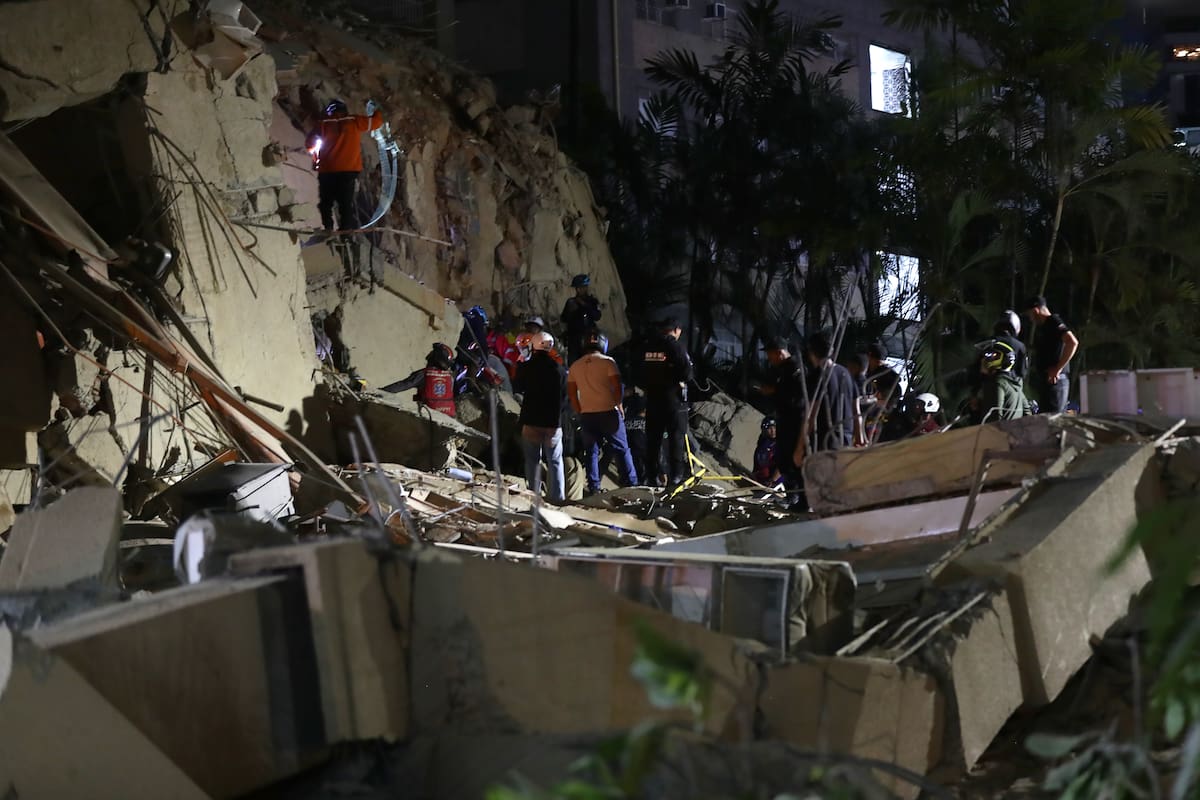 Nueva réplica sacude Venezuela a medianoche mientras rescatistas buscan sobrevivientes