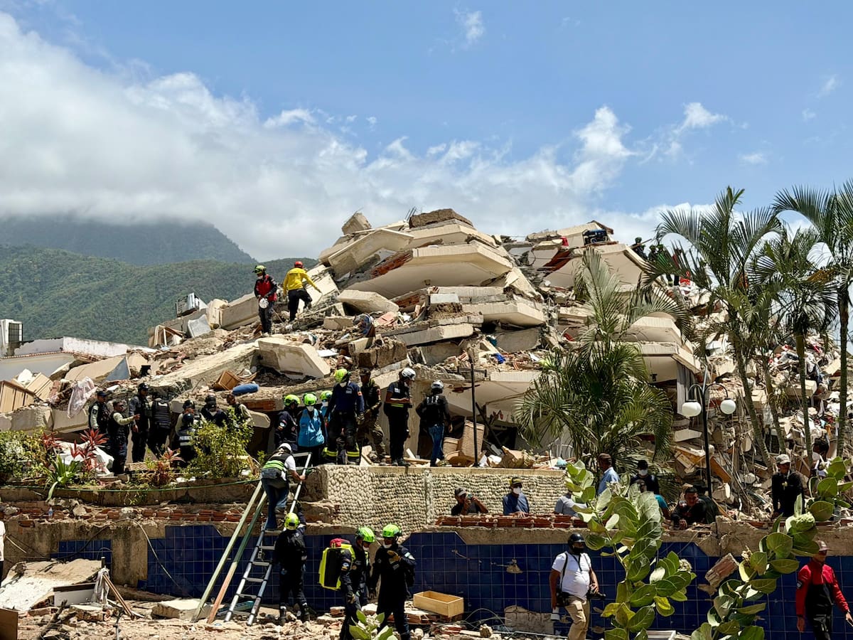 Equipos de rescate siguen labores de búsqueda de sobrevivientes en Venezuela. // Foto: Colprensa- Cortesía (UNGRD).