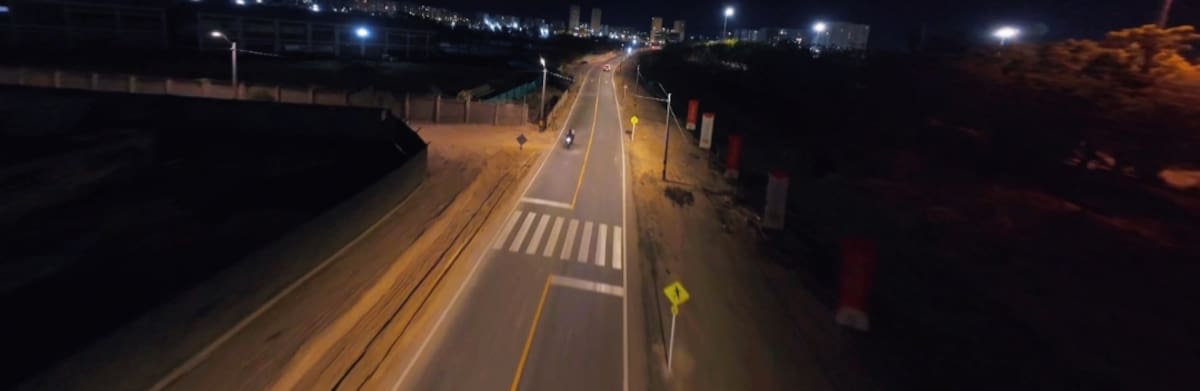 La comunidad de Territorio Mío solicitaba el alumbrado público para esta zona. // Foto: Pantallazo de video.