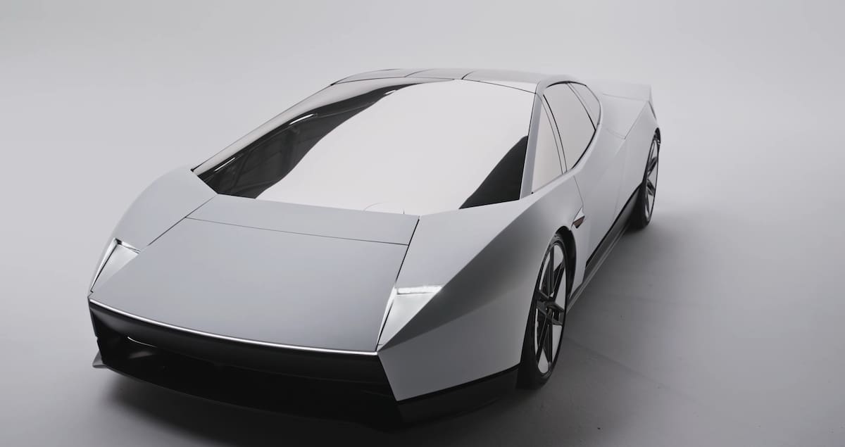 Captura de video tomada de la cuenta en X de Tesla en la que se ve la nueva generación de su deportivo eléctrico Roadster. // EFE - Tesla