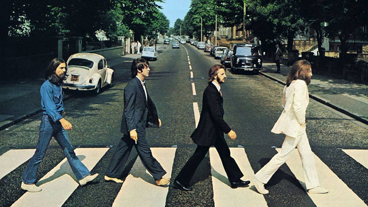 La famosa foto del álbum de The Beatles, 'Abbey Road'. //Tomada de Internet