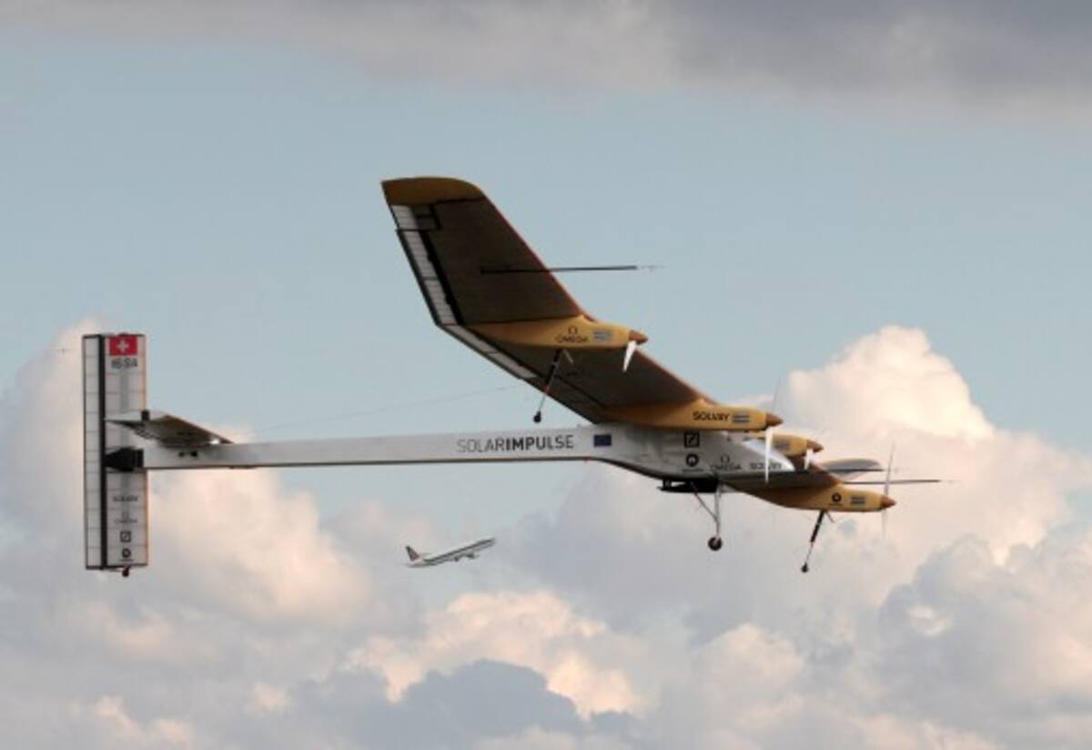 El avión suizo Solar Impulse. AP YVES LOGGHE