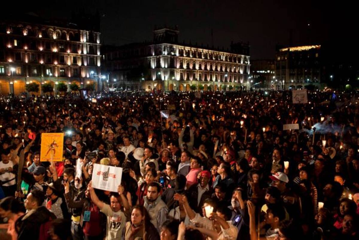 Miles de personas, convocadas por el movimiento estudiantil YoSoy132, se manifestaron el sábado en varias ciudades de México para reclamar unas elecciones limpias este domingo. AP Christan Palma