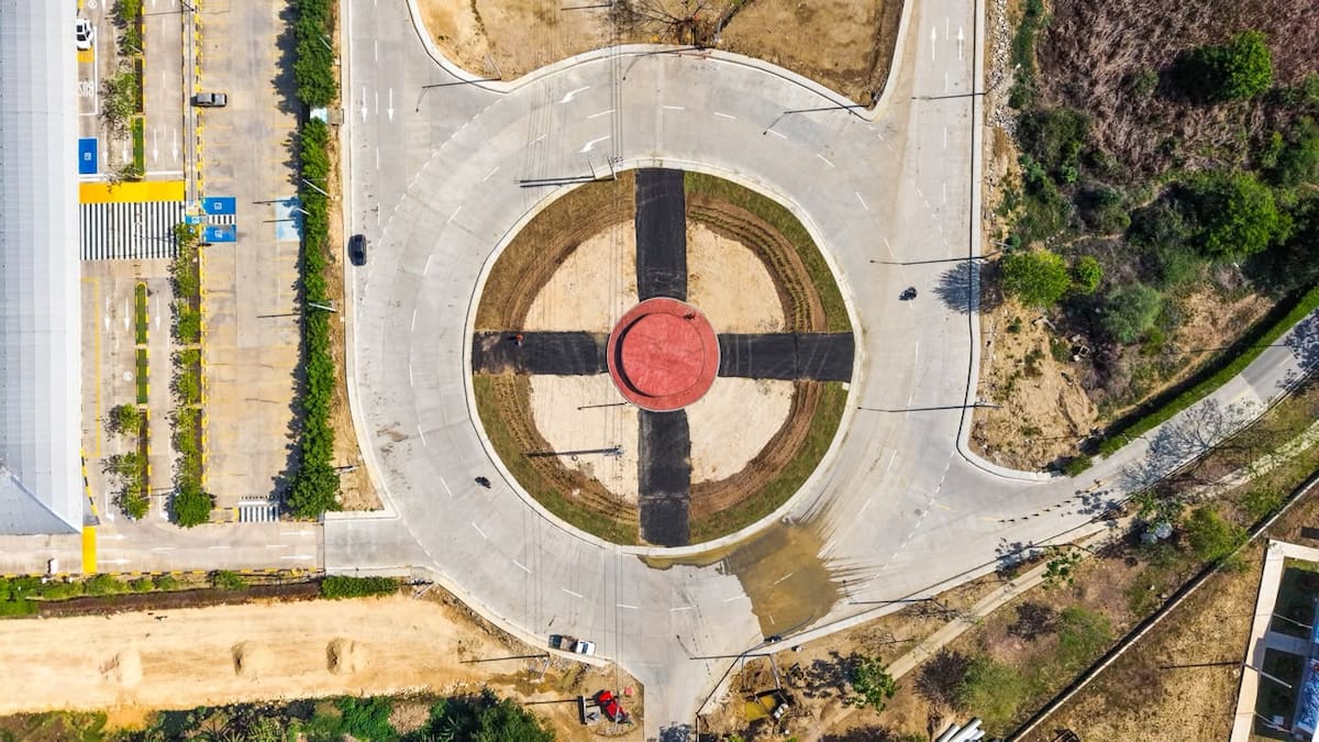 Las obras de la nueva calzada a Tierrabaja lleva un avance del 98 %. // Foto: Cortesía - Alcaldía de Cartagena.