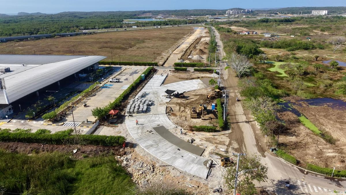 Construcción de nueva doble calzada de la vía a Tierrabaja ya tiene un avance del 40%. // Foto: cortesía - Alcaldía de Cartagena.