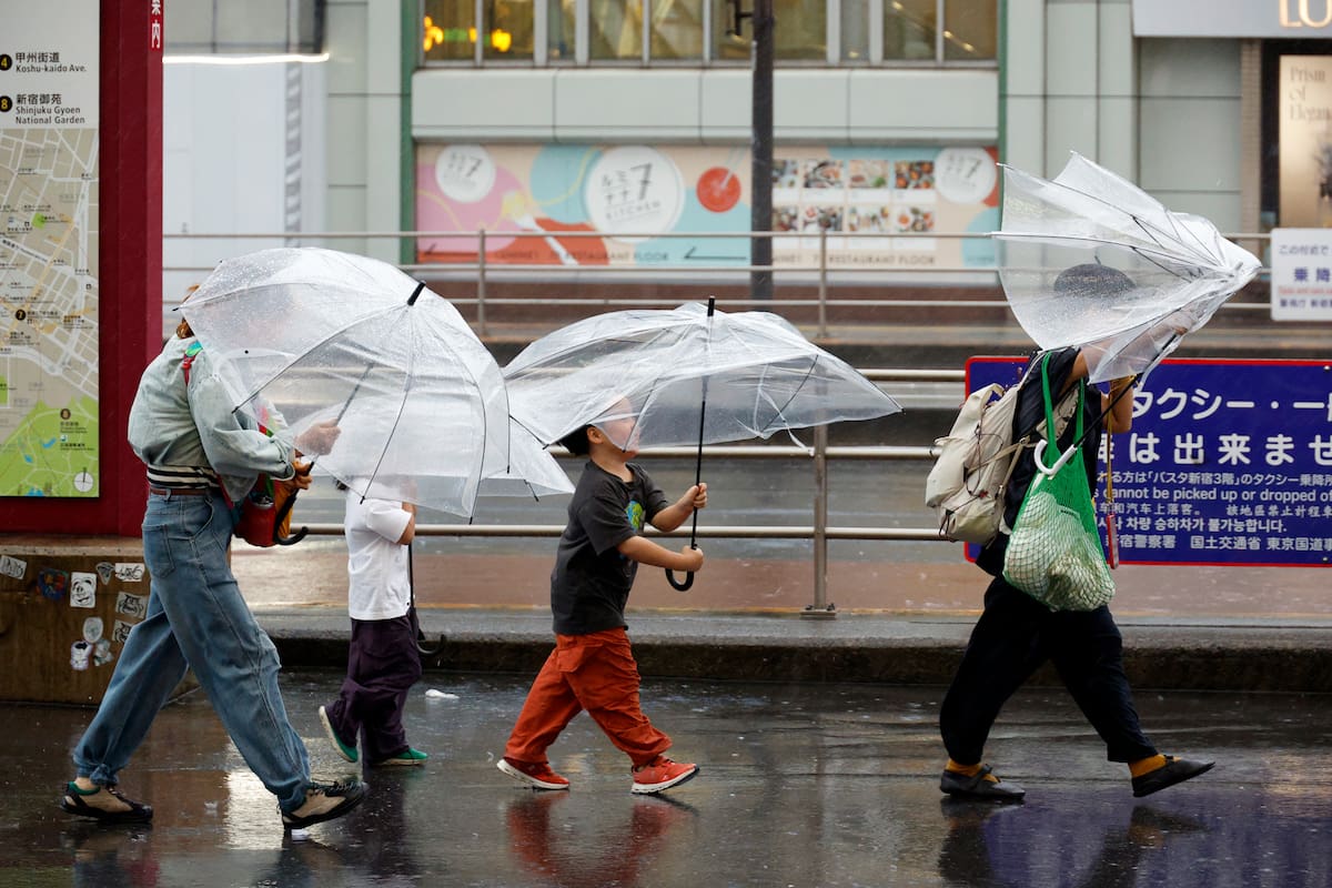 Japón en alerta: tifón Dujuan obliga a evacuar a 1,9 millones de personas