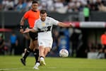 Video: Tim Payne, una de las sensaciones del Mundial, marcó golazo en debut con Olimpia