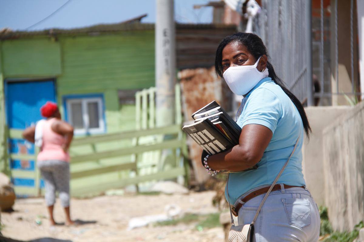 Las clases de la seño Mabe no se detienen por la pandemia