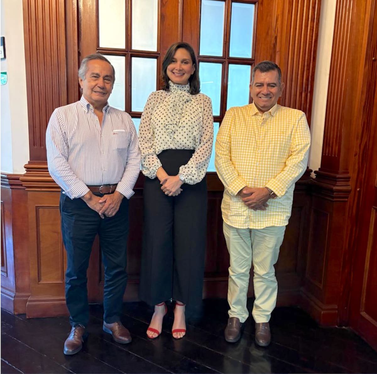 Tomás Acosta Oquendo, Niella Sabatino y Orlando Jiménez, miembros de la Junta Directiva de la Cámara de Comercio de Barranquilla.//Cortesía CCB.