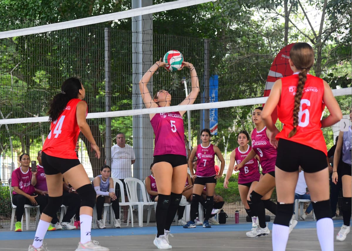 Los encuentros que se realizaron este fin se semana en el Torneo Volea Atlántico que tuvo como sede el Parque Lineal de Villa Olímpica de Galapa.//Cortesía DCGDA.