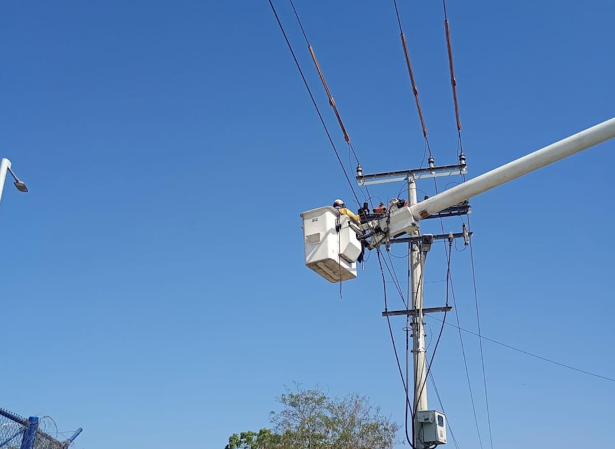 La empresa Air-e Intervenida anunció que esta domingo realizará trabajos de mantenimiento en algunas poblaciones del Atlántico.//Cortesía Air-e.