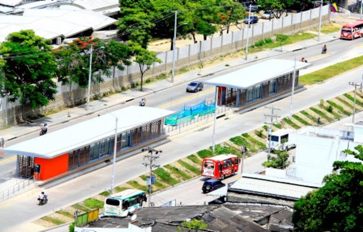 El Gerente de Transcaribe espera que el sistema empiece a operar en Cartagena en el segundo semestre de 2012. JULIO CASTAÑO - EL UNIVERSAL