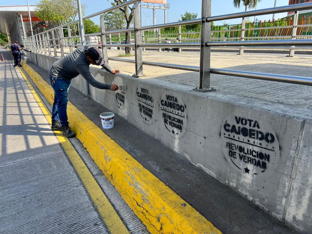Transcaribe borró mensajes políticos en estaciones. // Foto: cortesía Alcaldía de Cartagena