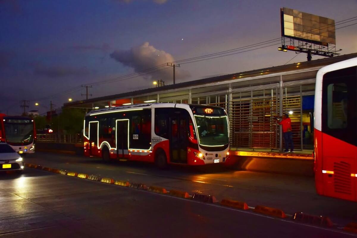 Transcaribe extenderá la prestación del servicio durante estos días hasta la media noche. // Foto: tomada del Instagram de Transcaribe.