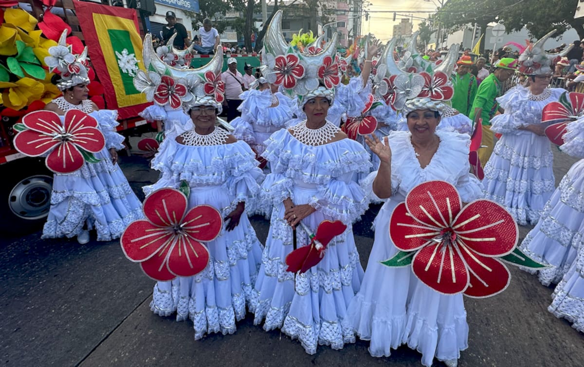 La Noche de Guacherna seguirá con su desfile por la Carrera 44 hasta la Casa del Carnaval.//El Universal.