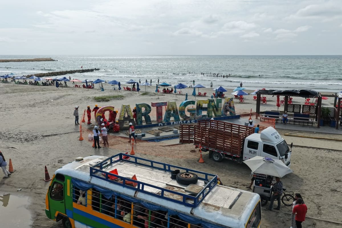 Traslado de letras de Cartagena. // cortesía: Alcaldía de Cartagena