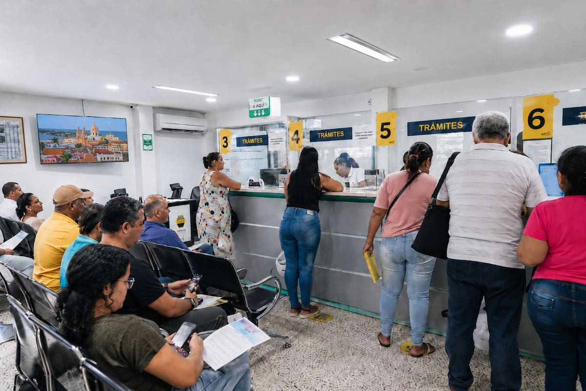 Cómo hacer el traspaso de un carro en Cartagena: guía completa