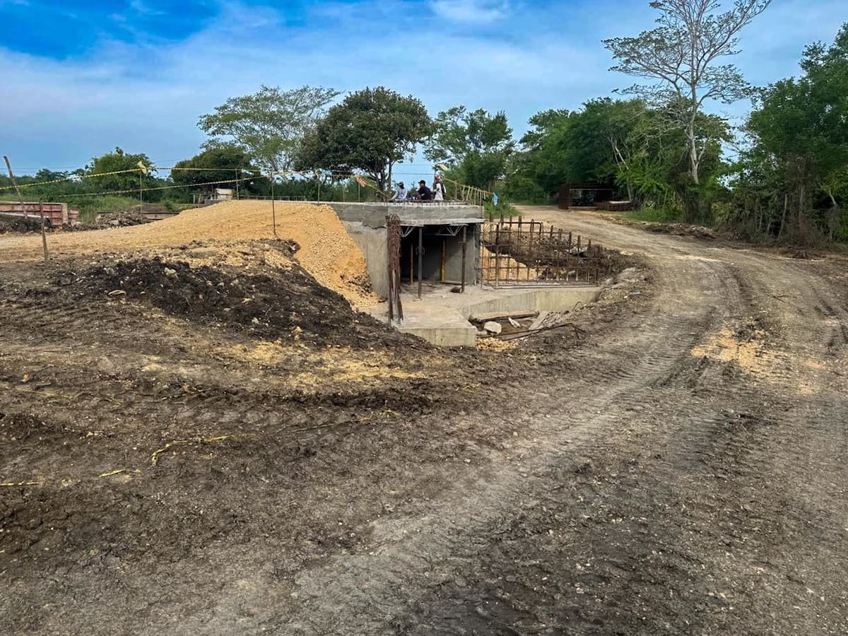 Tres nuevos box culvert protegen la vía principal de la vereda El Zapatero, en el corregimiento de La Boquilla. // Foto: cortesía - Alcaldía de Cartagena