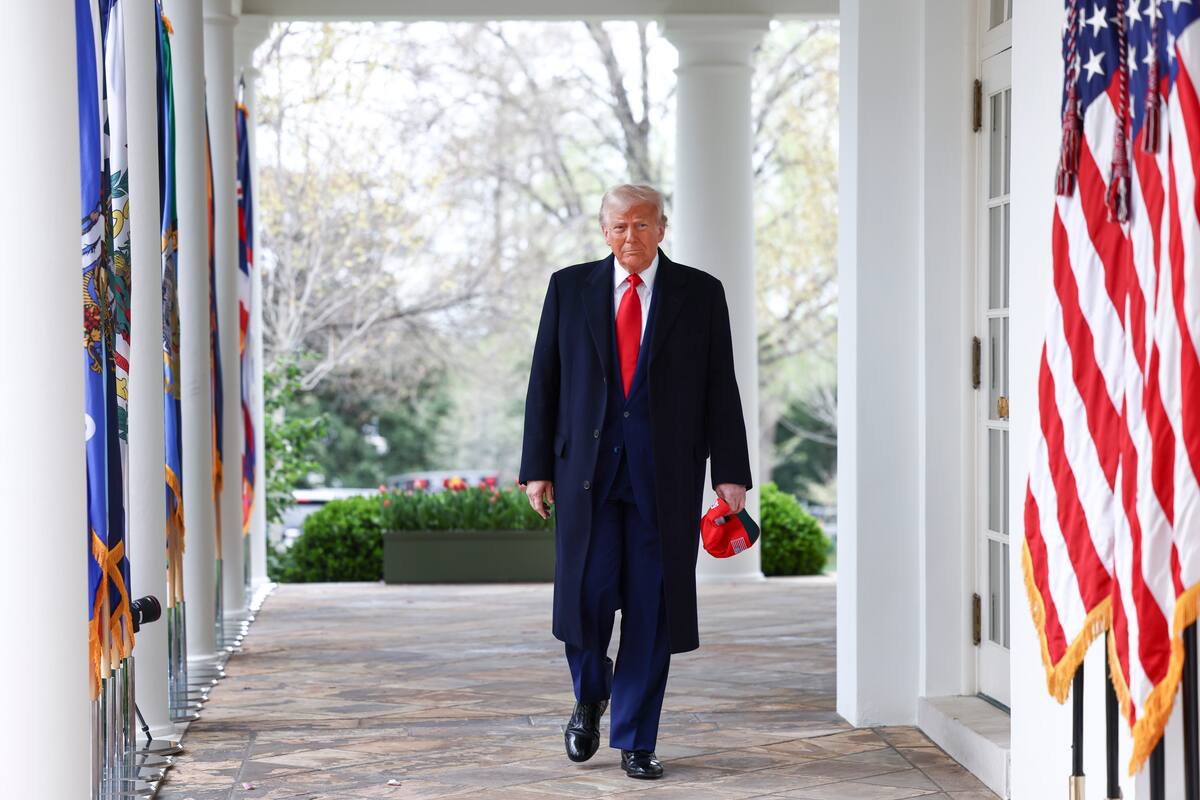 Donald Trump despide a funcionarios del Consejo de Seguridad Nacional