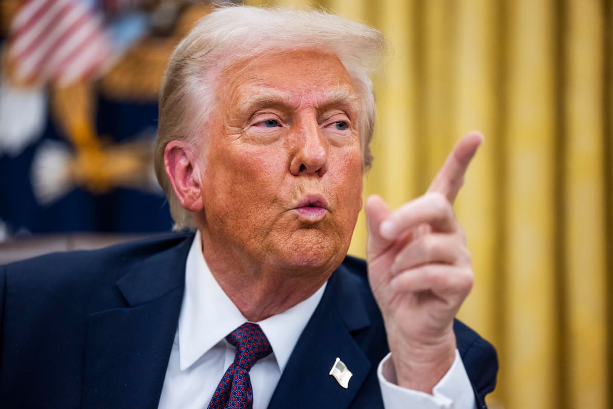Empezó a regir arancel de 10% de Trump para importaciones en EE. UU.
