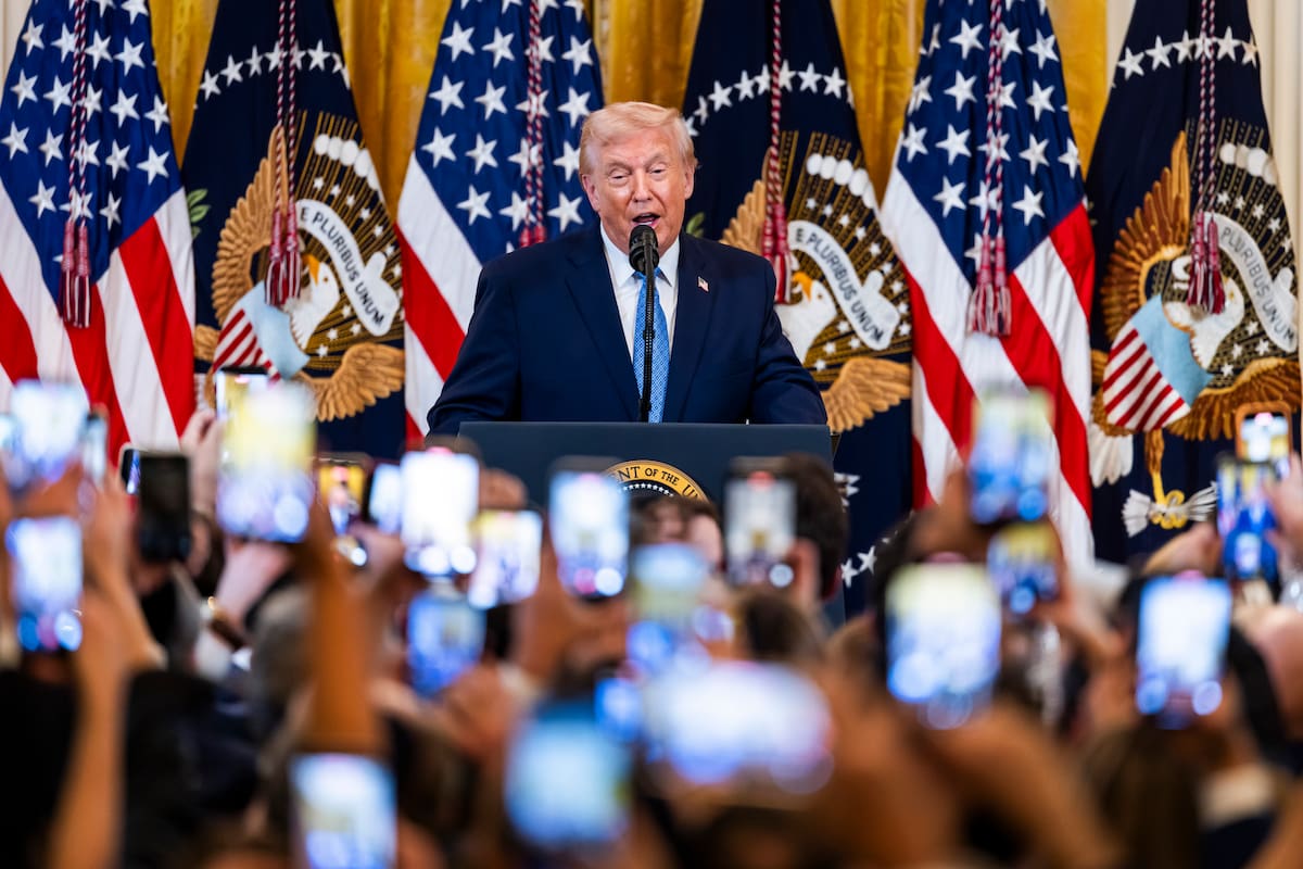 Trump fijará los términos del nuevo escenario político en Venezuela. // Foto: EFE/EPA/JIM LO SCALZO