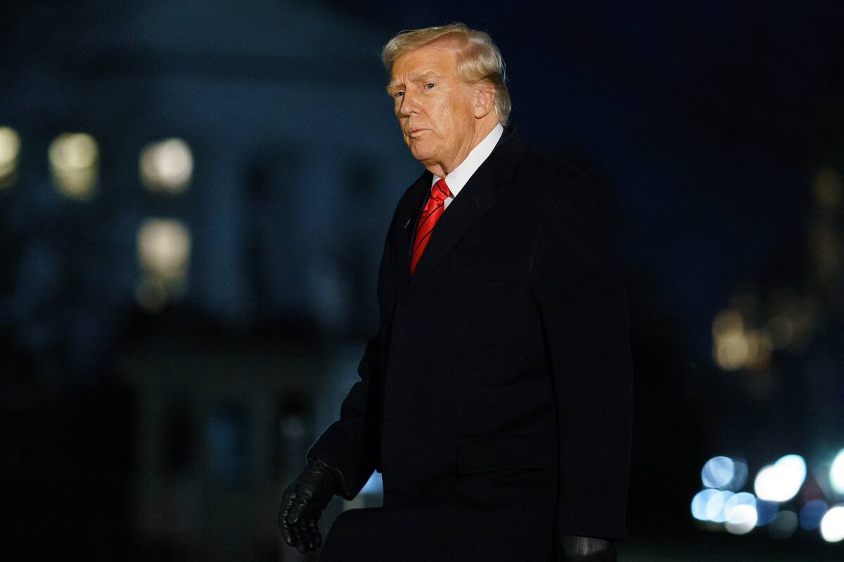 Trump ordena preparar 30.000 camas en Guantánamo para migrantes