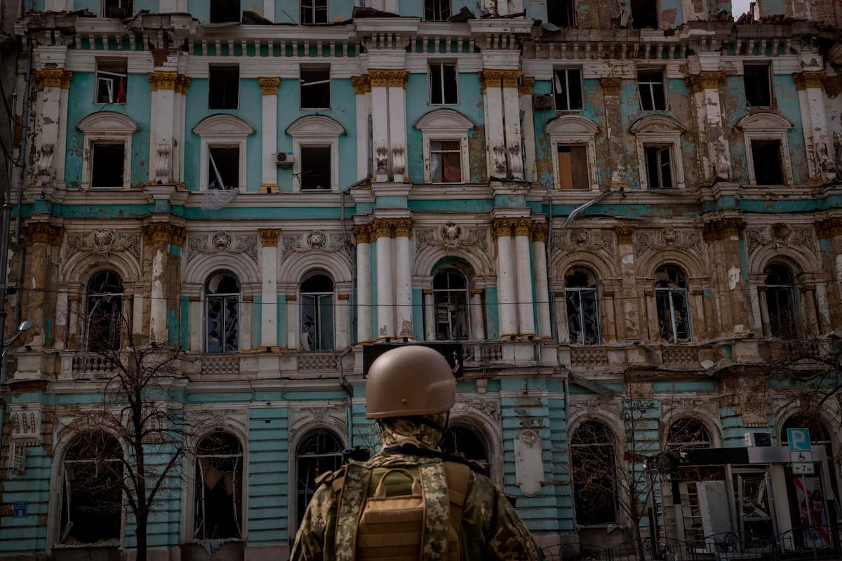 Soldados ucranianos en el frente de guerra. //EFE