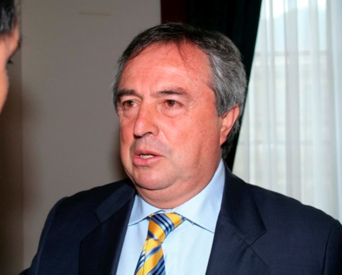 El expresidente del partido Conservador, Ciro Ramírez, fue capturado por orden de la Corte Suprema de Justicia el 25 de febrero de 2008 y fue condenado a siete años y seis meses de prisión. Colprensa