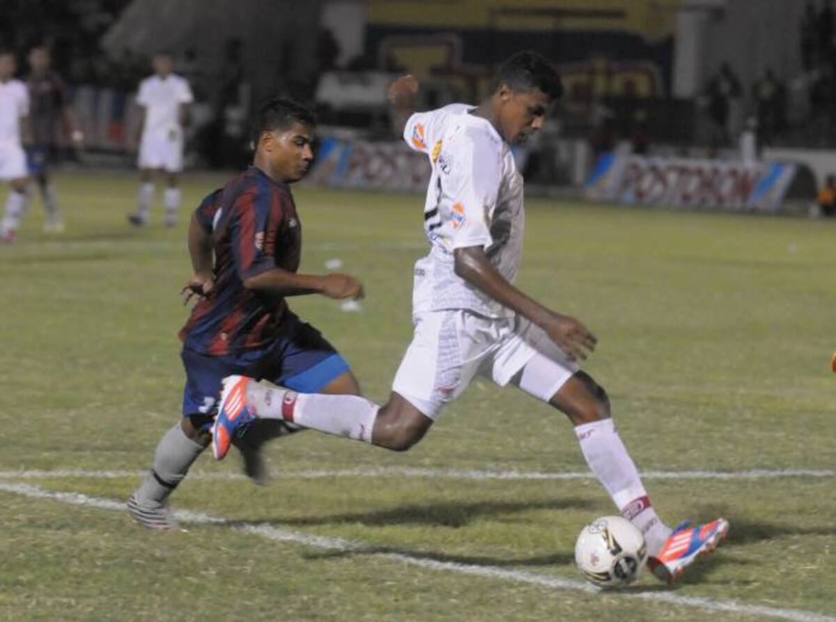 El primer encuentro de la final se jugó el pasado miércoles en Santa Marta, el marcador fue 1-1. Hoy a las 8 p.m. se juega en el Pascual Guerrero de Cali. Colprensa