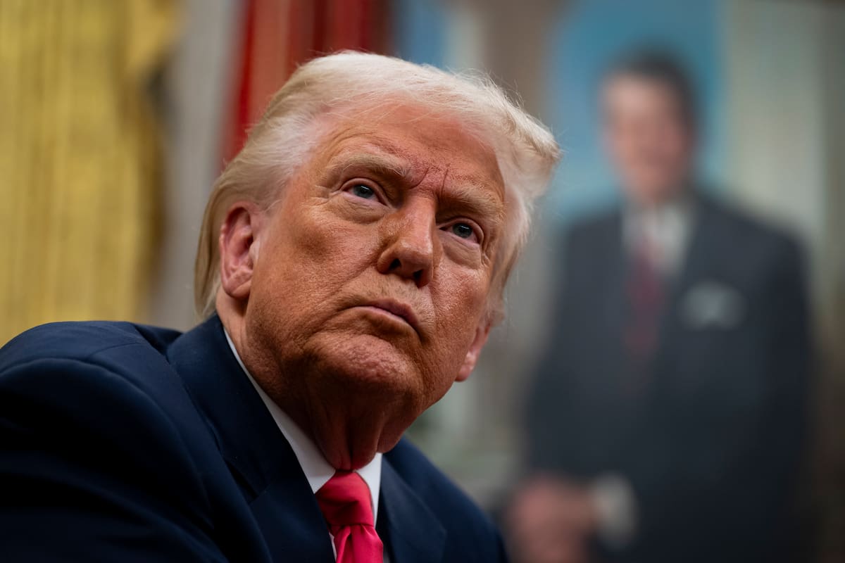 Trump abre una investigación contra cinco grandes cadenas de TV. // Foto: EFE/EPA/AL DRAGO / POOL.